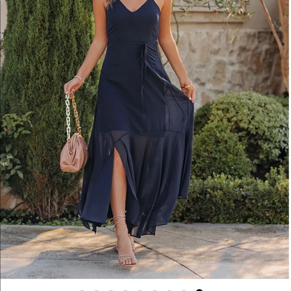 Beautiful Evening Dress- NWT’s Sheet flowy adjustable straps - Picture 10 of 11